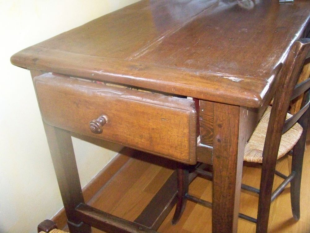 TABLE NOYER MASSIF + CHAISES Meubles
