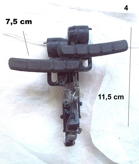 Lot 2 (ou � l'unit�) - 3 paires d'�triers de frein 0 Villeurbanne (69)