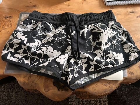 short de bain / plage unisexe Décathlon Paris 20 (75)