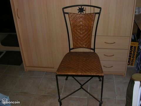 Chaise en fer forg� et roseaux tress� 15 Pl�dran (22)