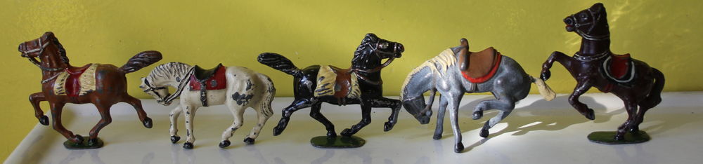 Lot de chevaux plomb BRITAINS Jeux / jouets