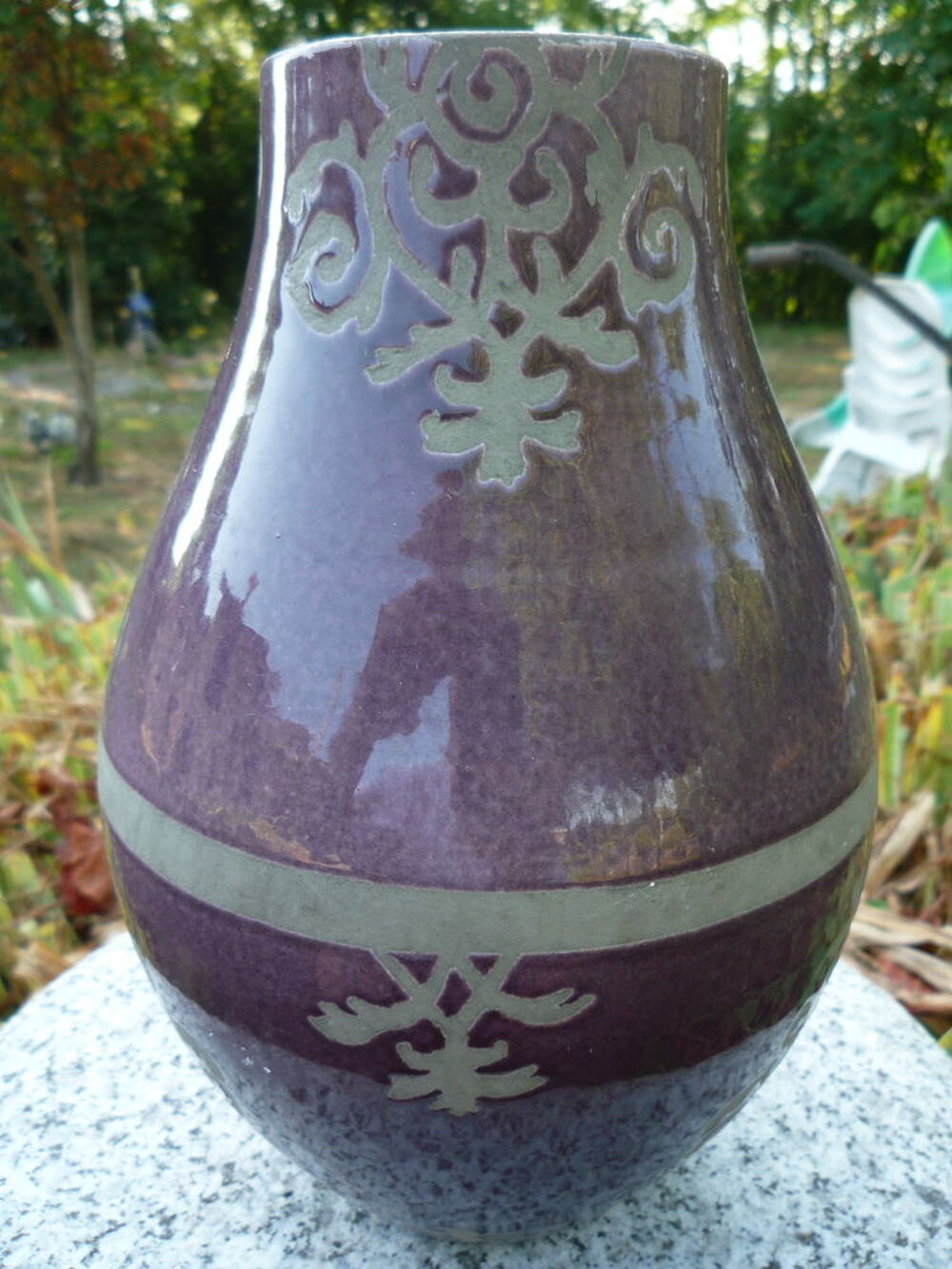 Vase gr&egrave;s &eacute;maill&eacute;e
h 25cm
diam&egrave;tre 17cm Décoration