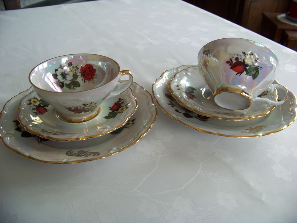Sets tasses &agrave; th&eacute; vintage porcelaine 