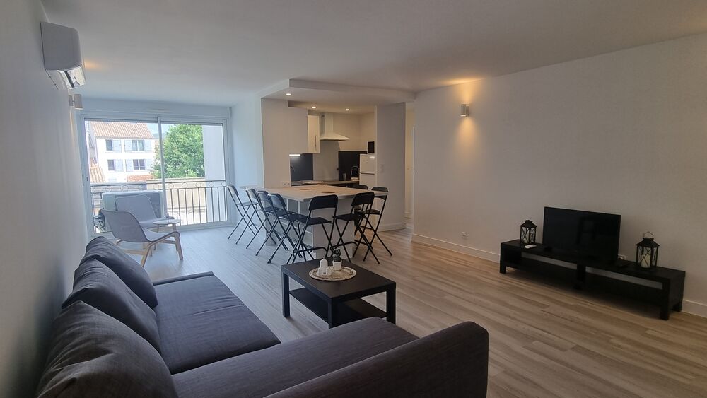 Location Appartement Bel appartement F4 meublé au centre de FRONTIGNAN Frontignan