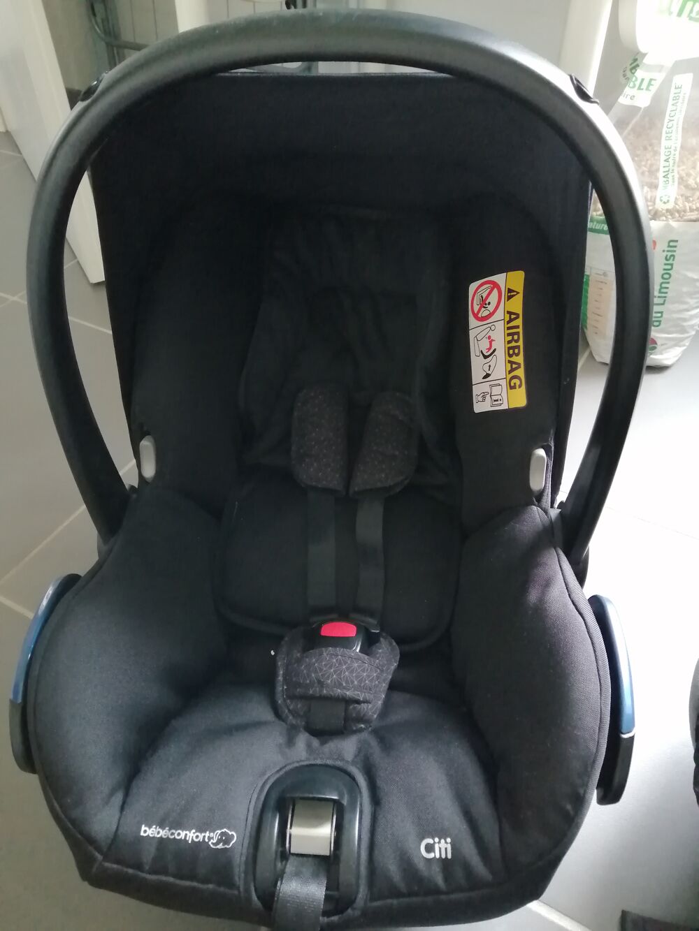 Poussette trio Pu�riculture