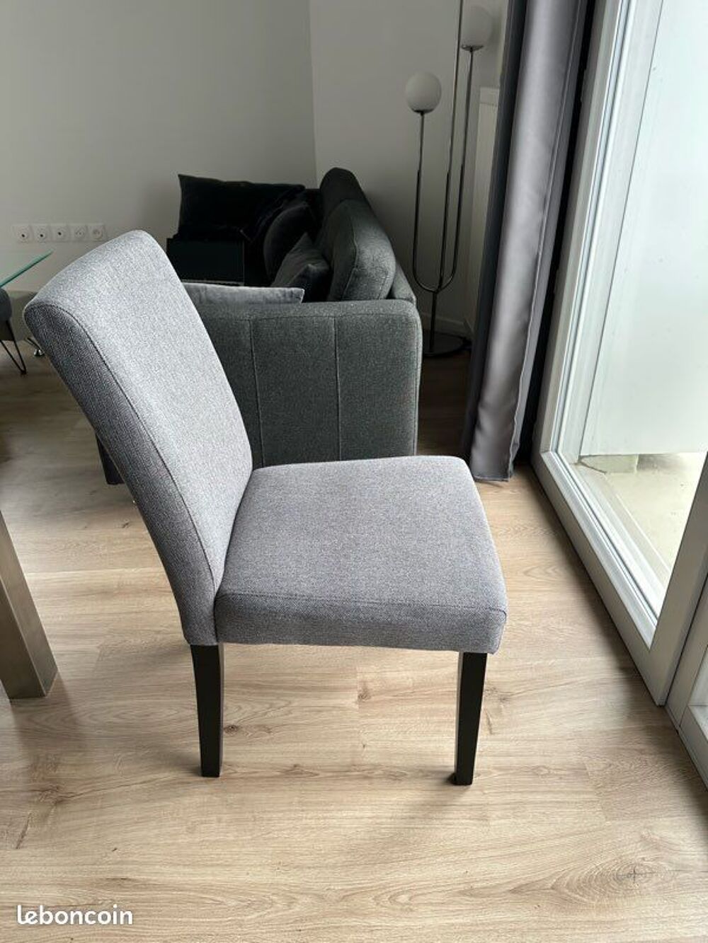 TABLE SALLE A MANGER DESIGN Meubles