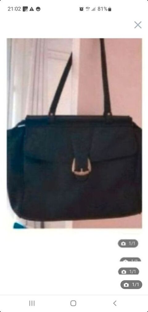 grand sac � main noir. 7 Bron (69)