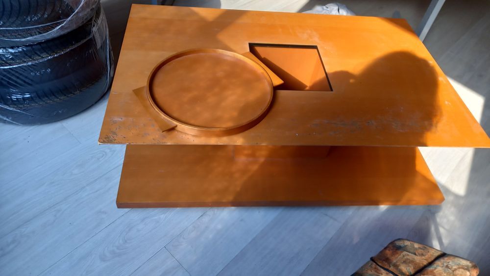 Table basse (ligne roset) Meubles