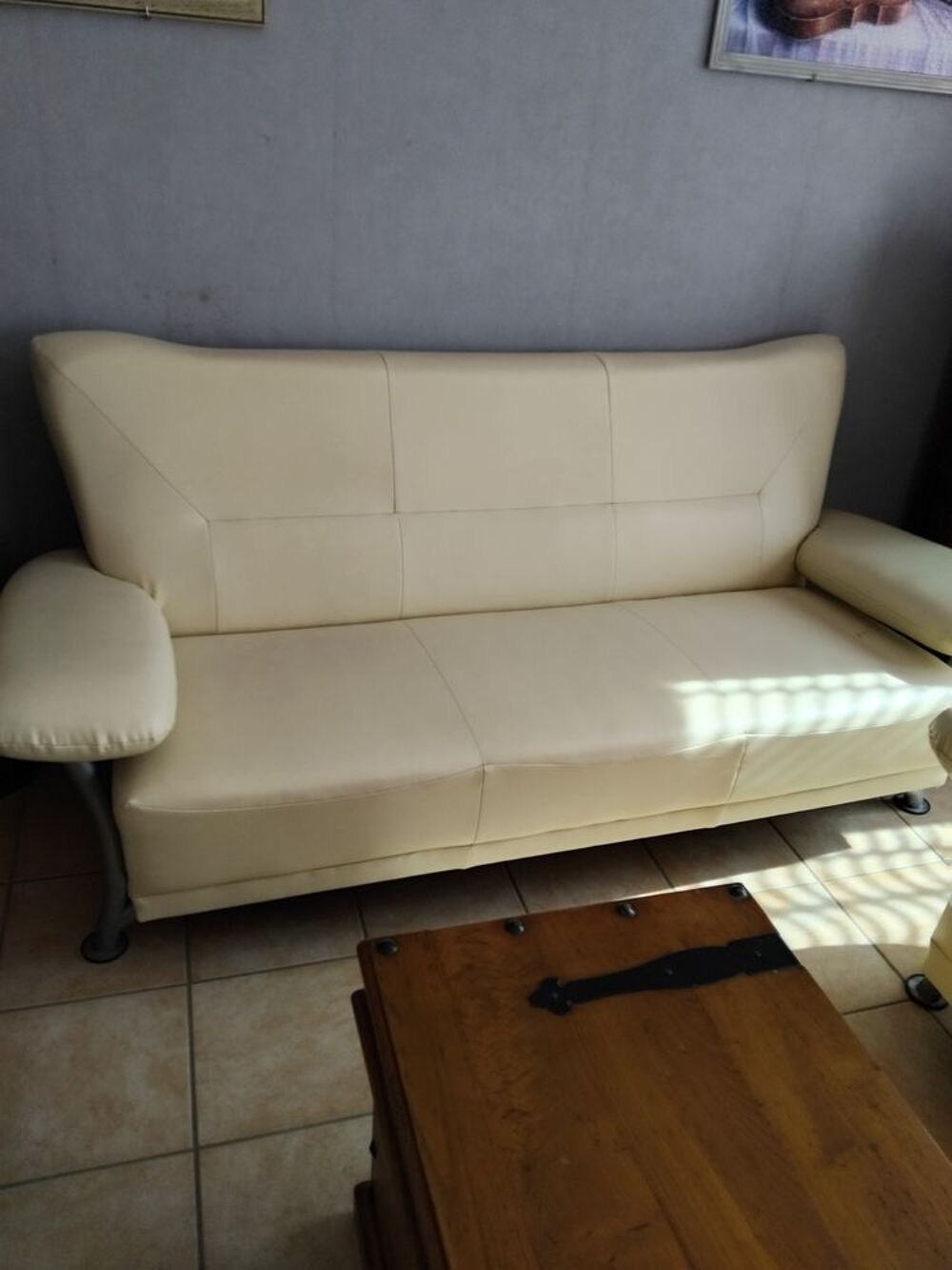 Canap&eacute;s PVC de couleur ivoire Meubles