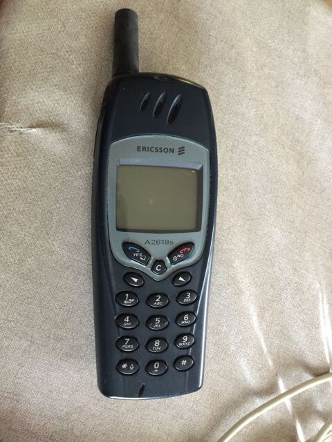 Ericsson portable A2618s ancien 38 Reims (51)