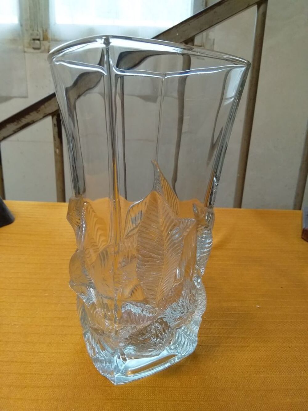 Vase clair en verre Dcoration