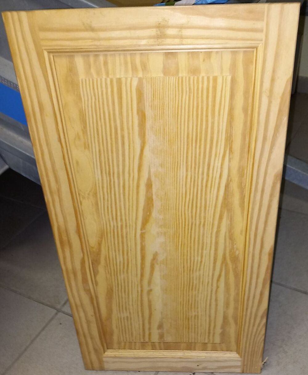 Fa&ccedil;ade de porte en pin massif Bricolage