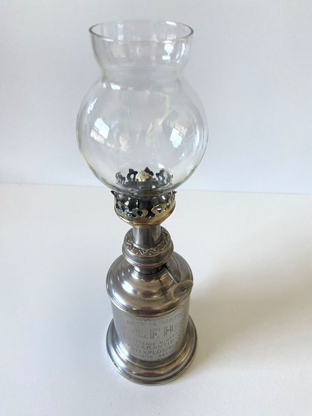 Ancienne Lampe &agrave; Essence L.F.H. Style Pigeon Art Nouveau 