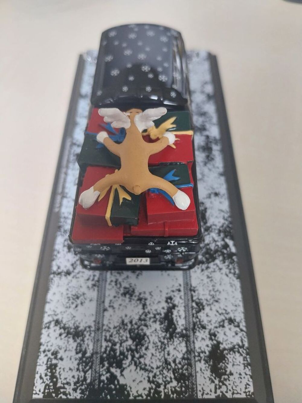 Volkswagen VW T2 - CHRISTMAS EDITION 2013 - 1:43 Schuco 