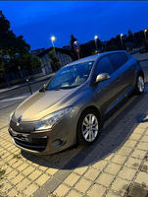 M&eacute;gane 1.9 DCI Privil&egrave;ge 2011 occasion 74100 Annemasse