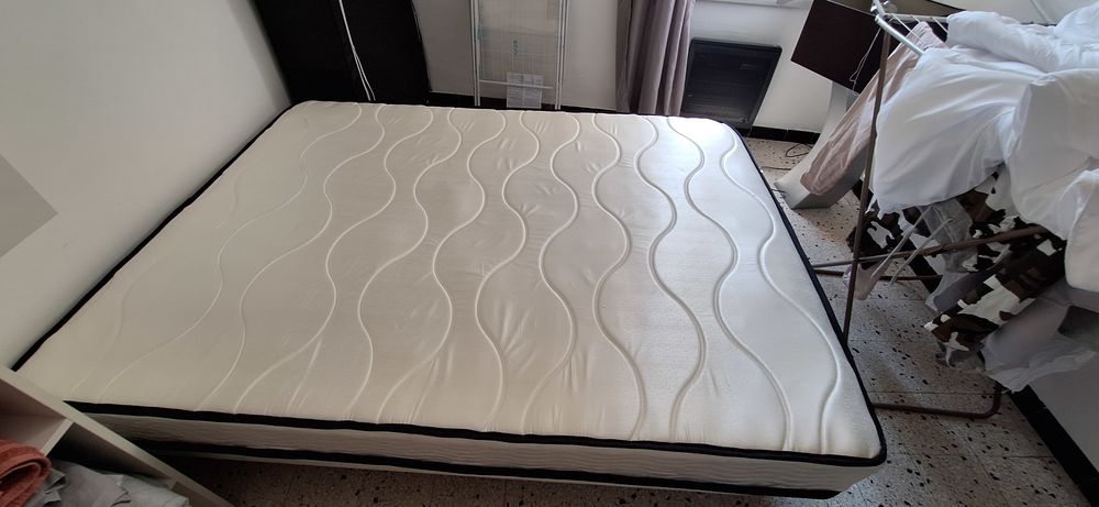 Sommiers tapissier plus matelas 16 cm Meubles
