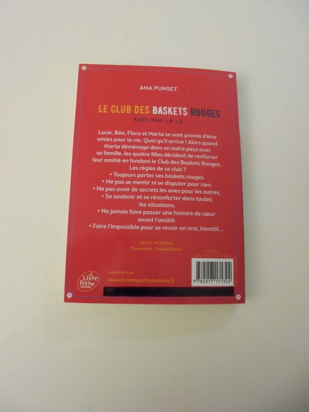 Le club des baskets rouges (109) Livres et BD