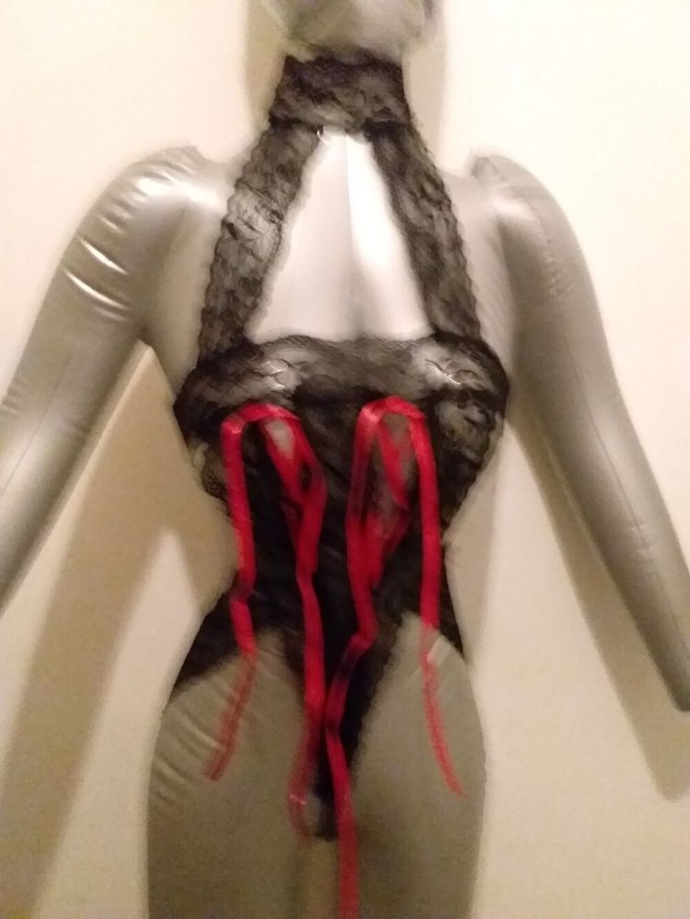 Lingerie sexy en dentelle pour femme taille unique. Vêtements