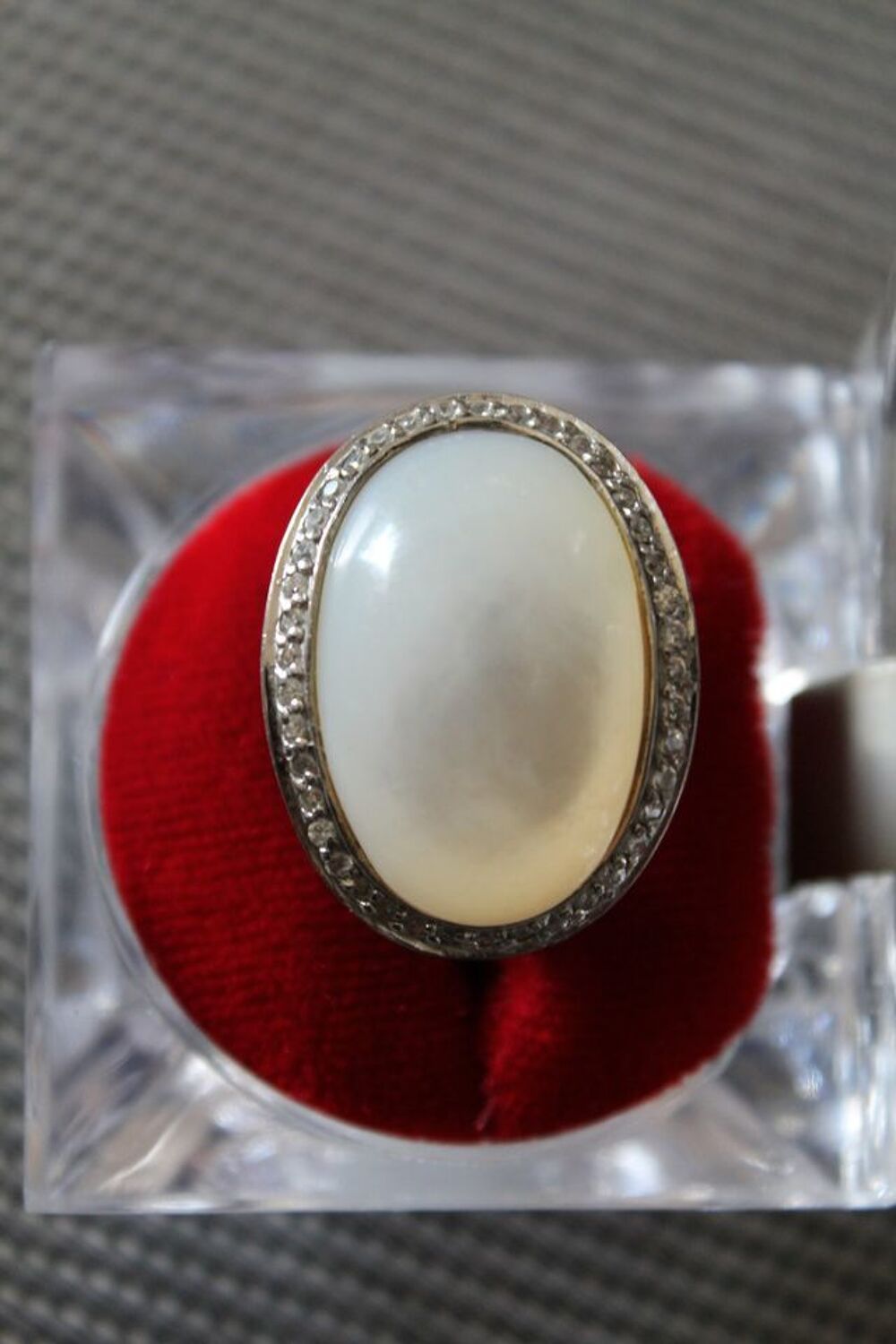 Grosse bague avec nacre blanche sales