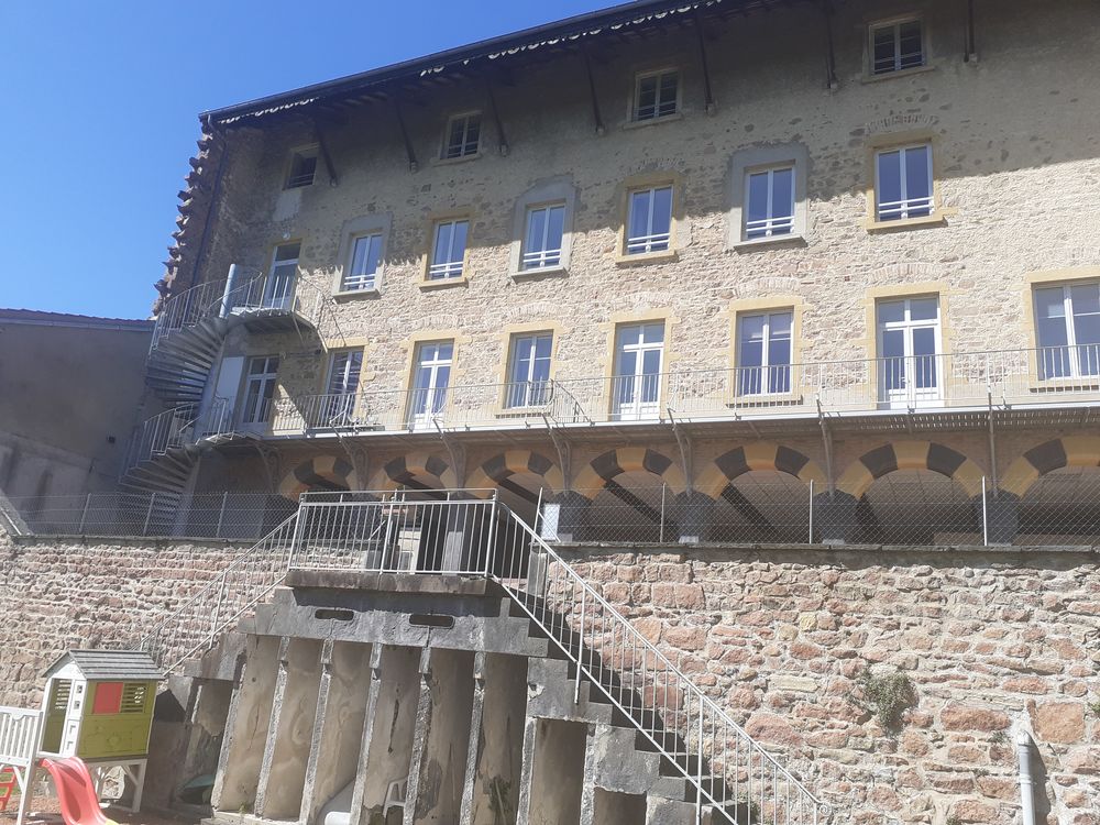 Location Appartement Appartement T3 de 109m2 Thizy
