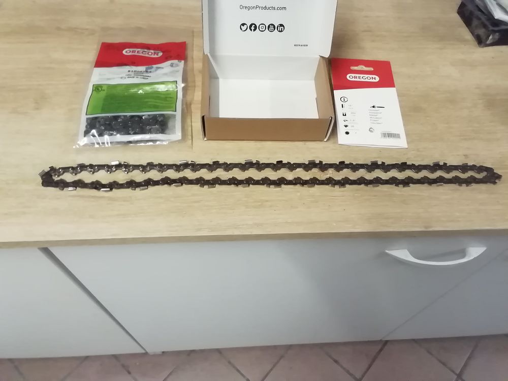 Cha&icirc;ne neuve de tron&ccedil;onneuse Oregon pour guide de 40 cm Bricolage