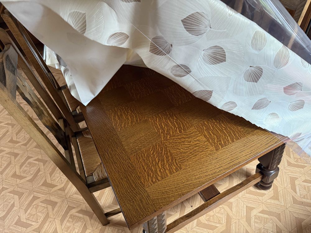 table, bahut et chaises Meubles
