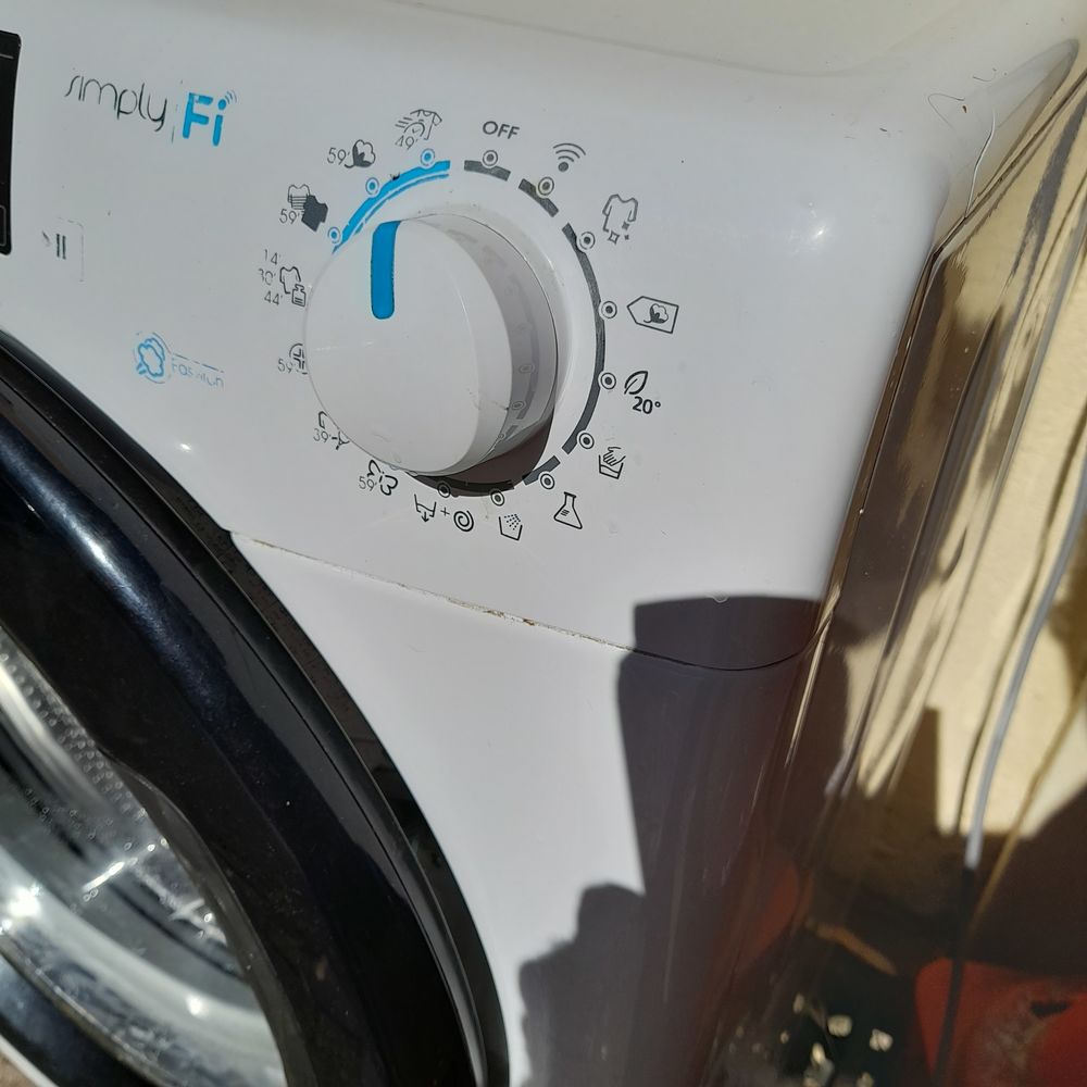 Lave linge Candy Smart Pro 9kg A+++ 1200tr/mn &eacute;cran tactile Electroménager