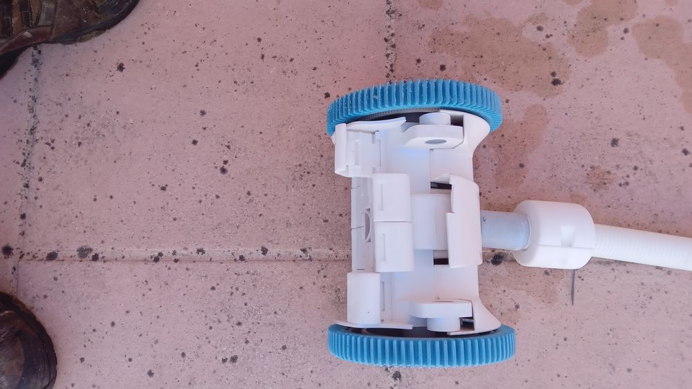 ROBOT PISCINE VICTOR Bricolage