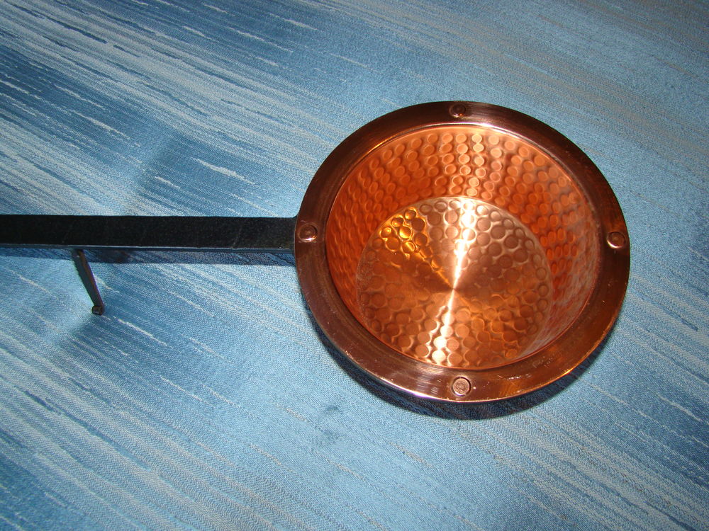 Casserole &agrave; nourrice en cuivre Lecellier Villedieu - vintage Décoration