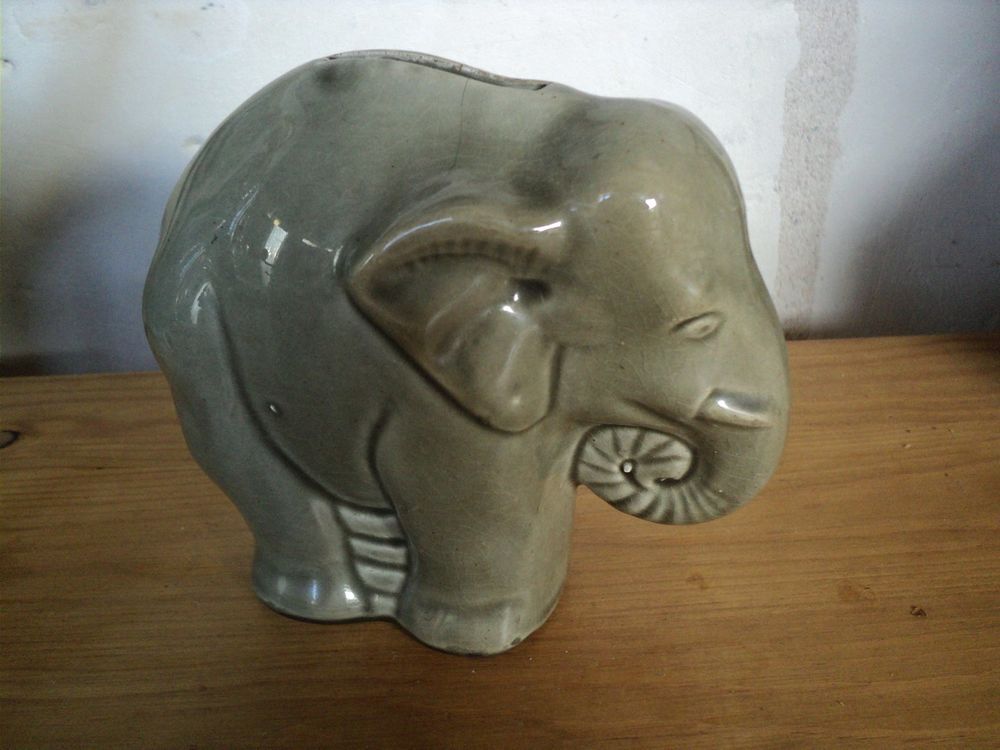 Ancienne Tirelire &agrave; casser &Eacute;l&eacute;phant Fa&iuml;ence d'Orchies 