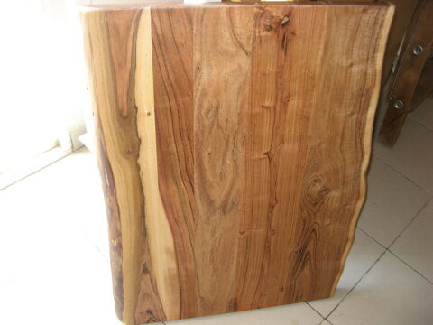 plateau de table ou meuble en bois d'acacia 90 Saint-Martin-de-Valgalgues (30)