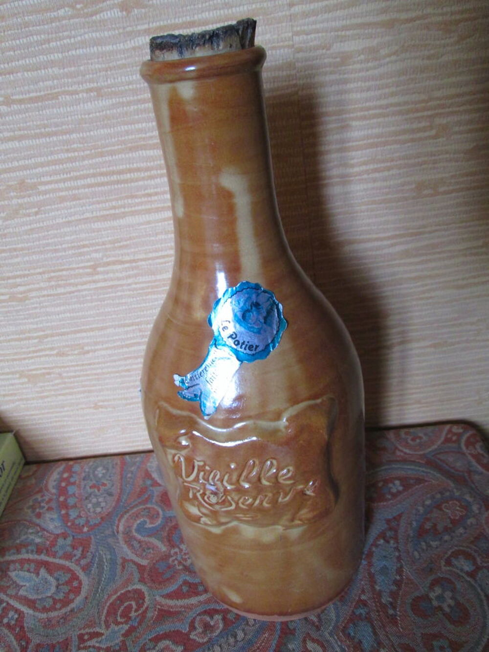 Bouteille en poterie fait main pour alcool type calva Cuisine