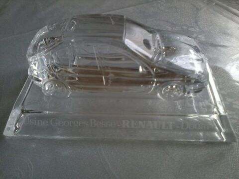 Presse Papier Cristal Voiture RENAULT MEGANE 30 Douai (59)
