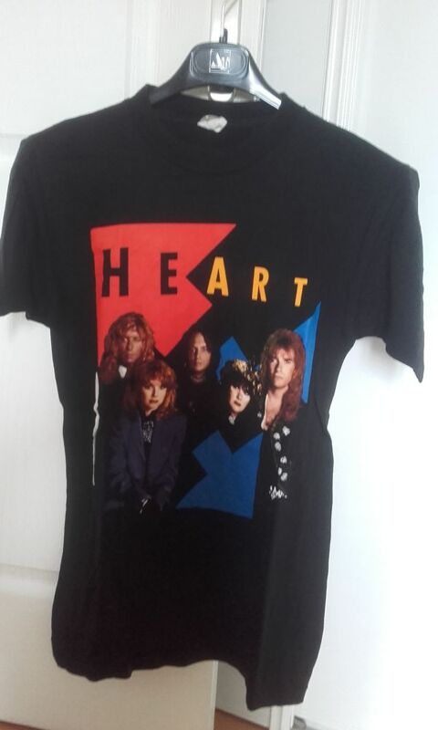 T-Shirt : Heart - Brigade World Tour 1990 - Taille : M 250 Angers (49)