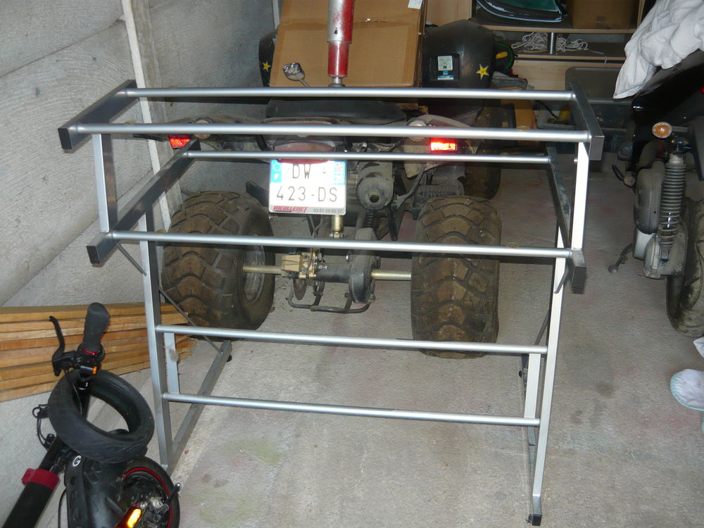 table aluminium et verres etageres Meubles