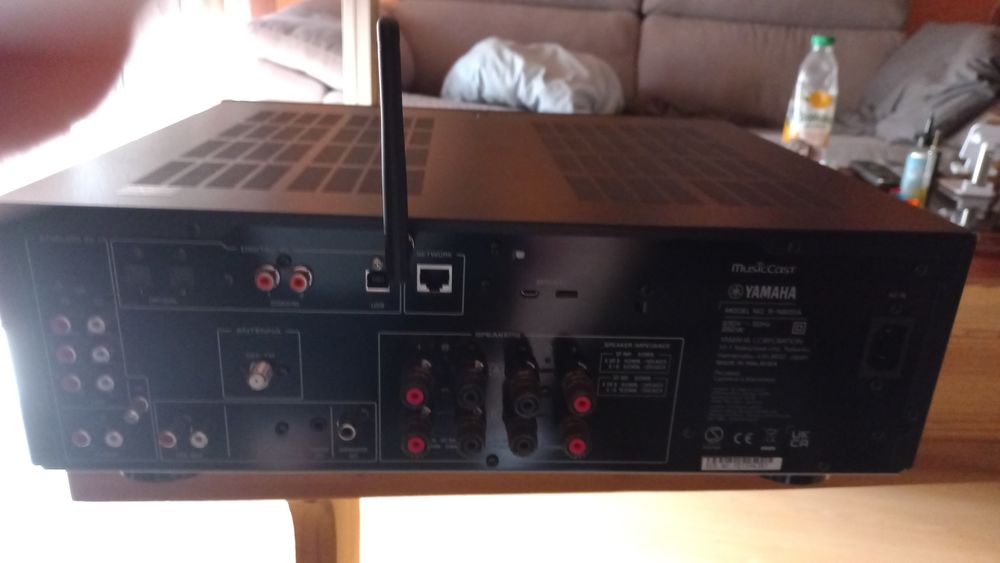 Amplificateur aymaha connecter Audio et hifi