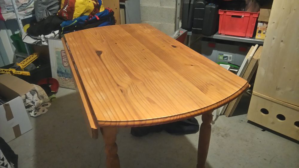 Table ronde pliable en pin diam&egrave;tre 120 cm Meubles