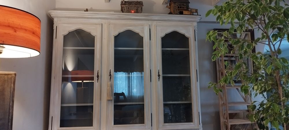 BIBLIOTH&Egrave;QUE RELOOK&Eacute;E Meubles