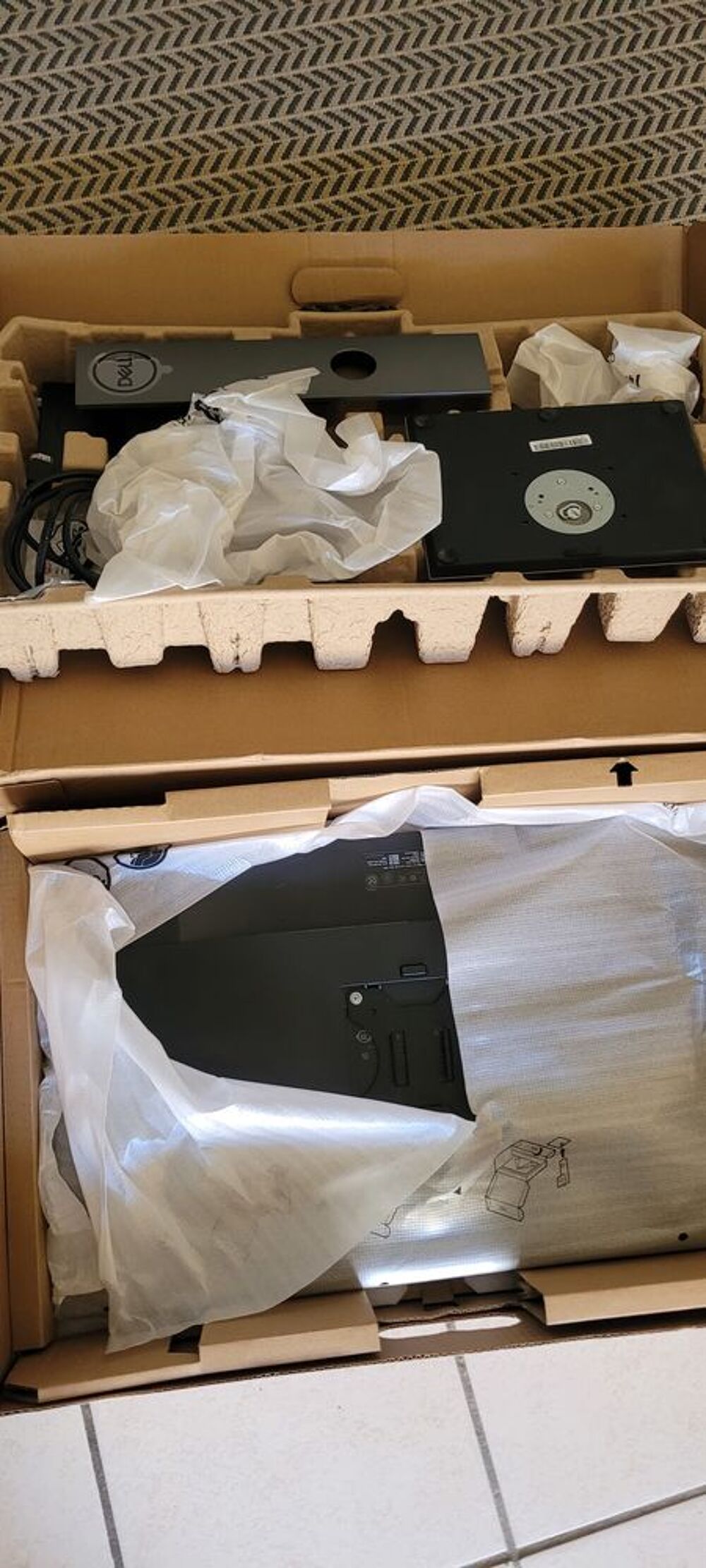 2 &eacute;crans Dell 27 pouces + trotinette &eacute;lectrique Matériel informatique
