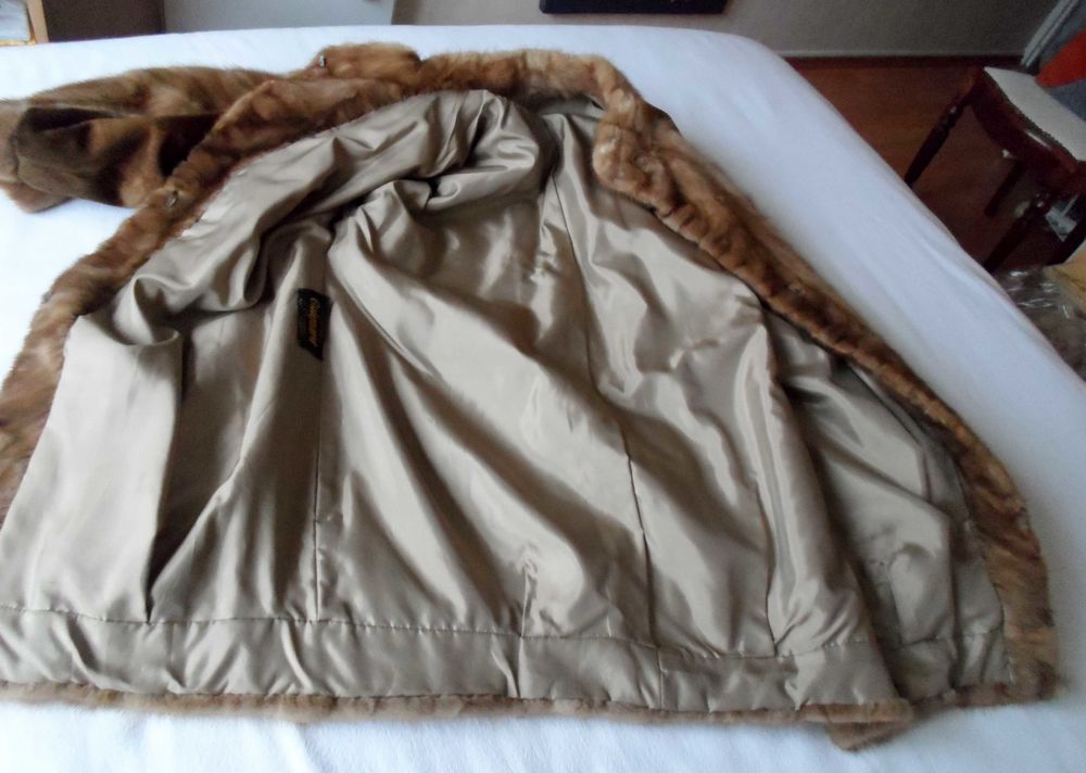 veste 3/4 vison transform&eacute; Vêtements