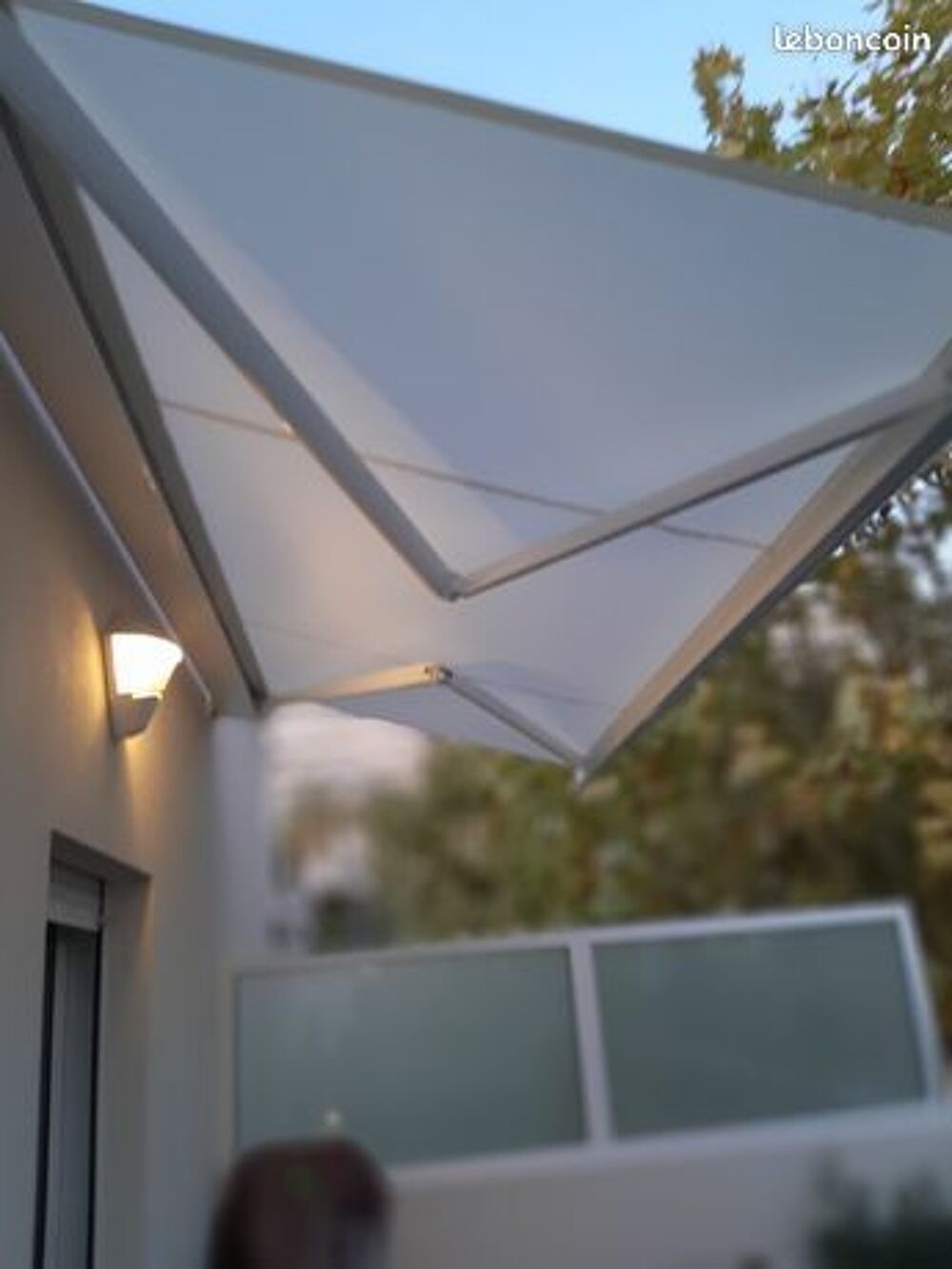 STORE COFFRE ELECTRIQUE Jardin