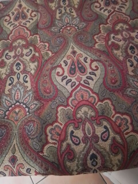 Tissu d'ameublement pouvant servir de nappe 25 P�rigny (17)