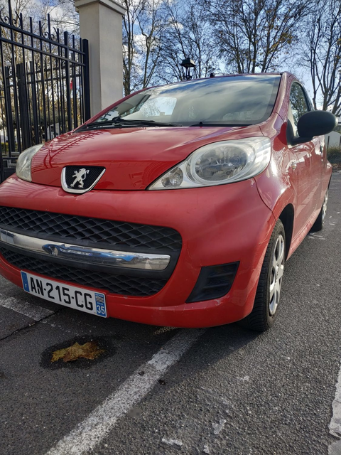 Peugeot 107 1.0e 12V 68ch BLUE LION Trendy