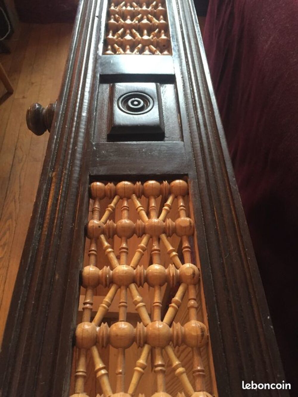 2 banquettes marocaines sculpt&eacute;es bois + 4 gros coussins Meubles