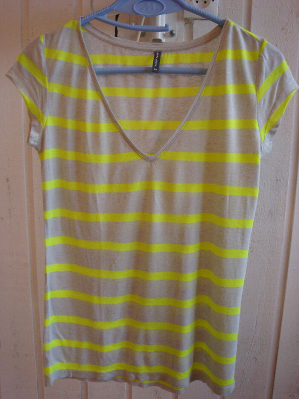 tee-shirt &agrave; rayures Vêtements