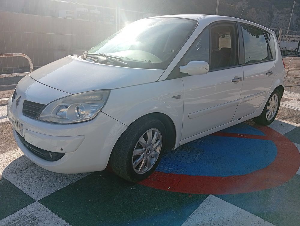 Sc&eacute;nic II Scenic 1.5 dCi 100 Sport Privil&egrave;ge 2008 occasion 06000 Nice
