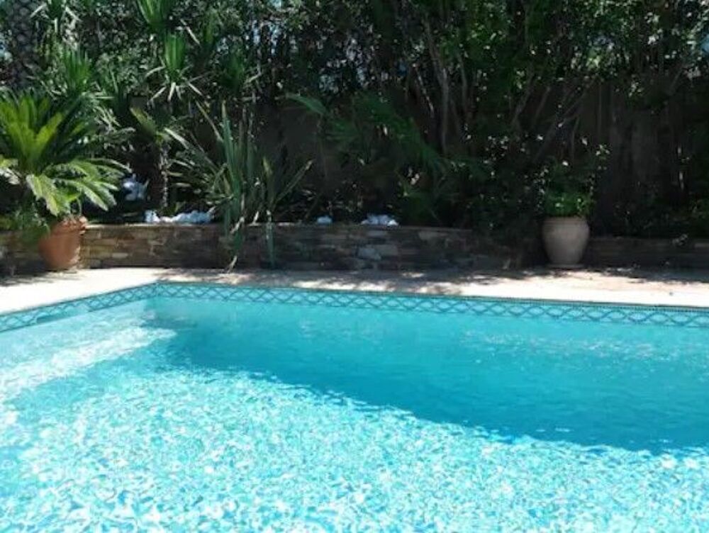   Villa magnifique de type traditionnel avec piscine Provence-Alpes-Côte d'Azur, Cogolin (83310)