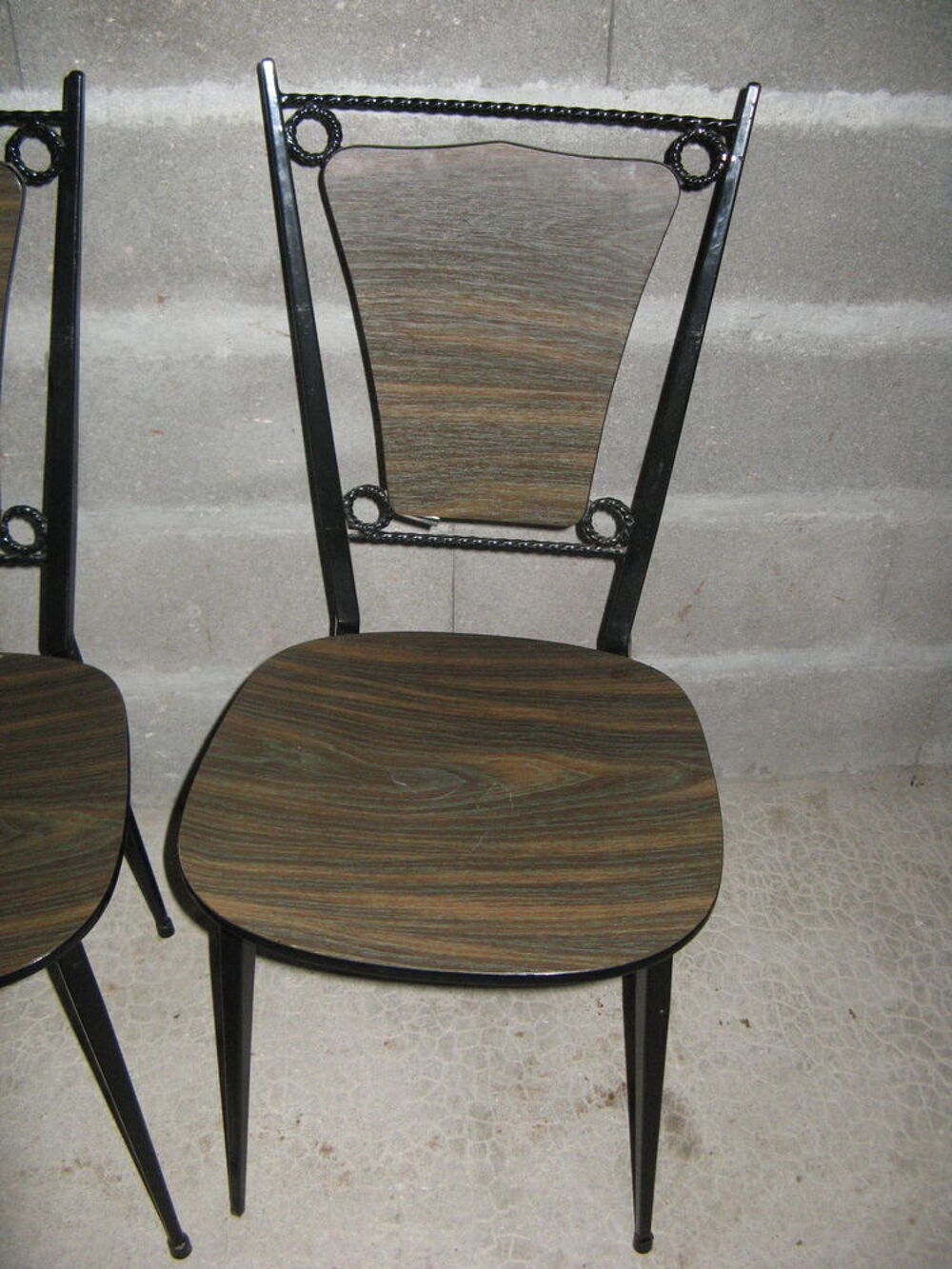 CHAISES Cuisine
