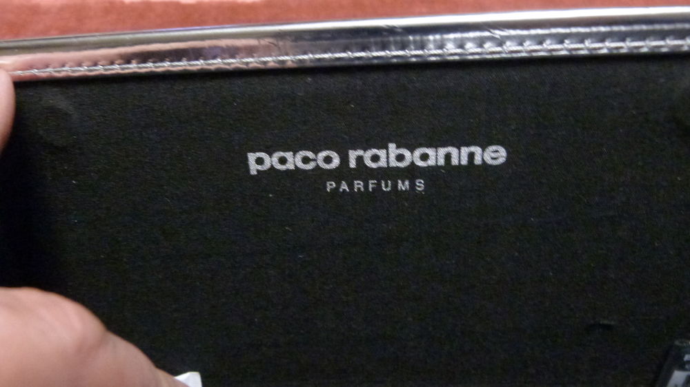 pochette-sac-de-soiree-noire, PACO RABANNE parfums. Neuve!!! Maroquinerie