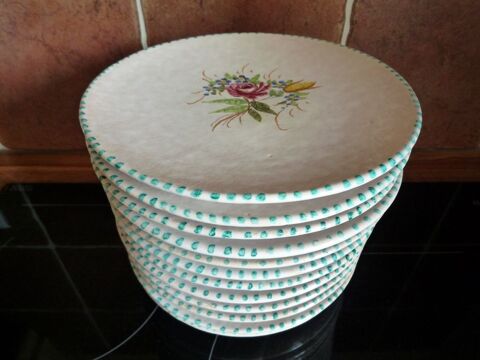 Lot de 12 assiettes � dessert 30 Paris 13 (75)